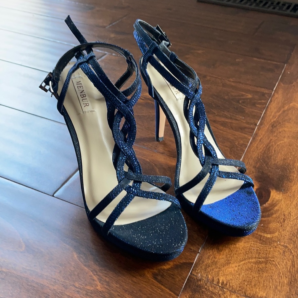 Menbur Gerbera Sandal in Midnight Blue. 4” heel.